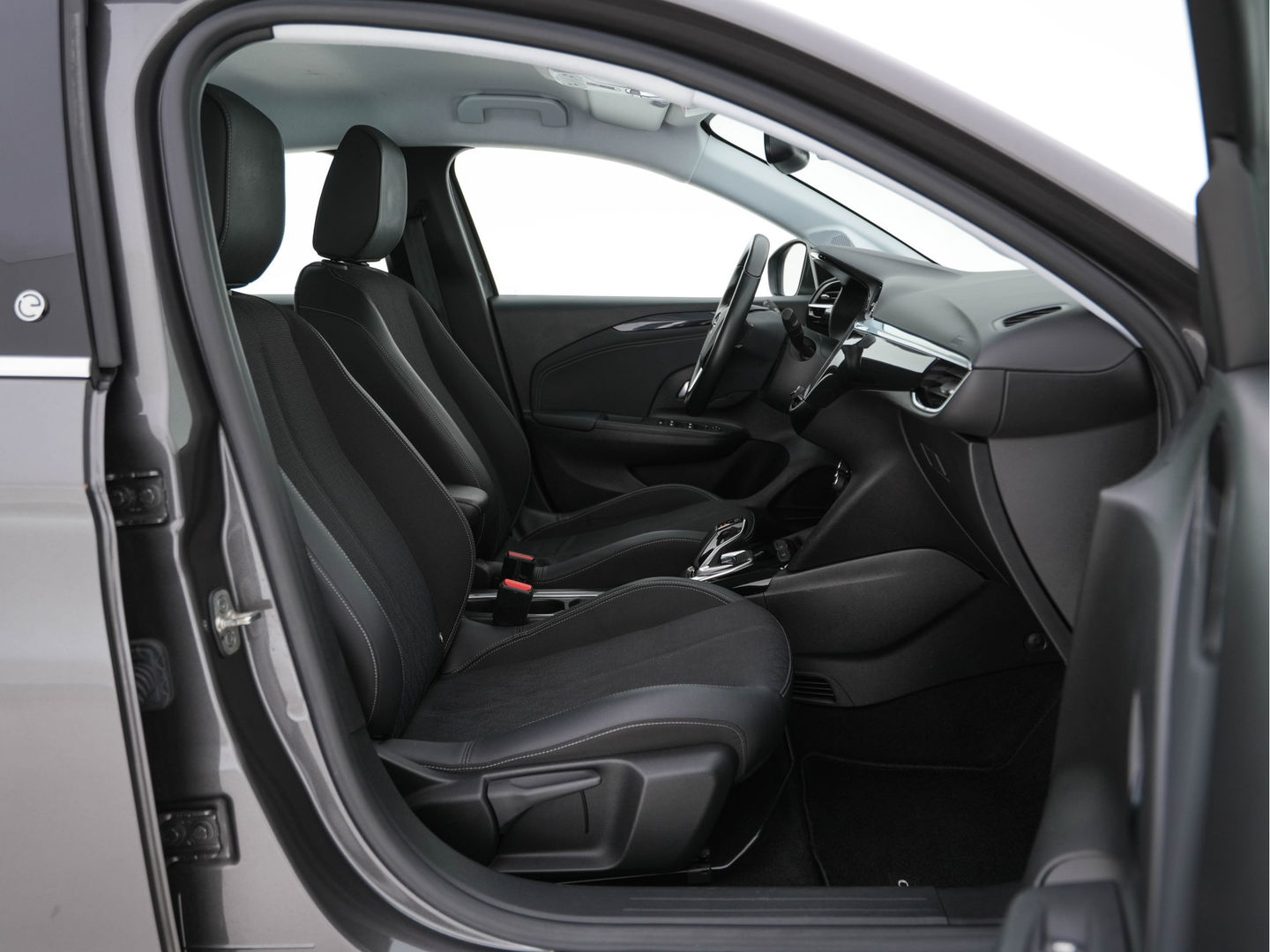 Opel CORSA-E Elegance 50 kWh [ 3-Fase ] (INCL-BTW) Aut. *FULL-LED | DIGI-COCKPIT | LEATHER-MICROFIBRE | CARPLAY | ECC | KEYLESS | CRUISE | DAB | LANE-ASSIST | PDC | SPORT-SEATS | 16"ALU*