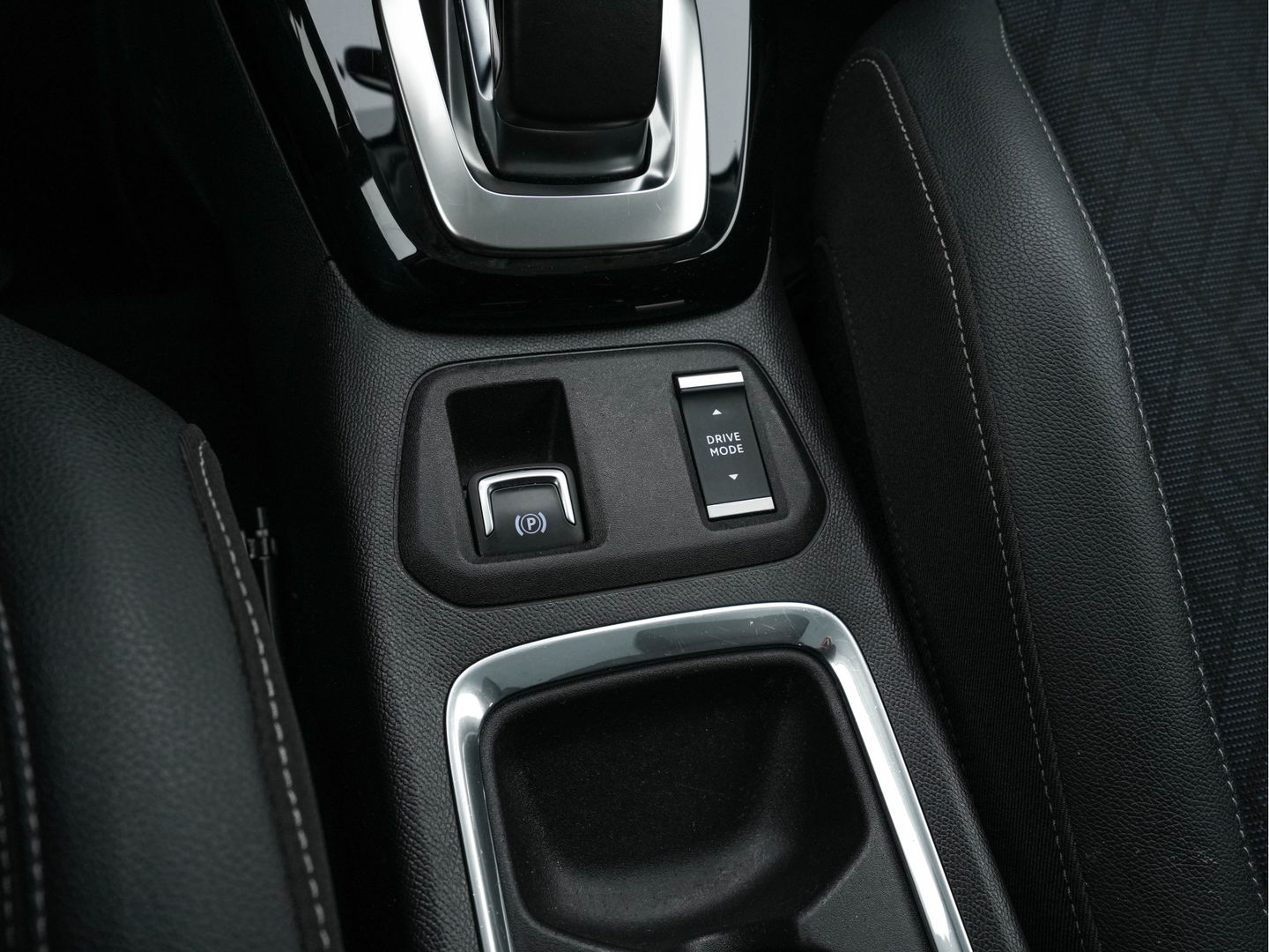 Opel CORSA-E Elegance 50 kWh [ 3-Fase ] (INCL-BTW) Aut. *FULL-LED | DIGI-COCKPIT | LEATHER-MICROFIBRE | CARPLAY | ECC | KEYLESS | CRUISE | DAB | LANE-ASSIST | PDC | SPORT-SEATS | 16"ALU*