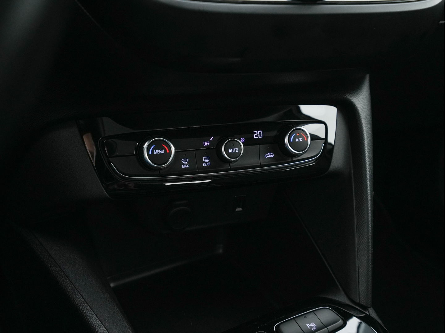 Opel CORSA-E Elegance 50 kWh [ 3-Fase ] (INCL-BTW) Aut. *FULL-LED | DIGI-COCKPIT | LEATHER-MICROFIBRE | CARPLAY | ECC | KEYLESS | CRUISE | DAB | LANE-ASSIST | PDC | SPORT-SEATS | 16"ALU*