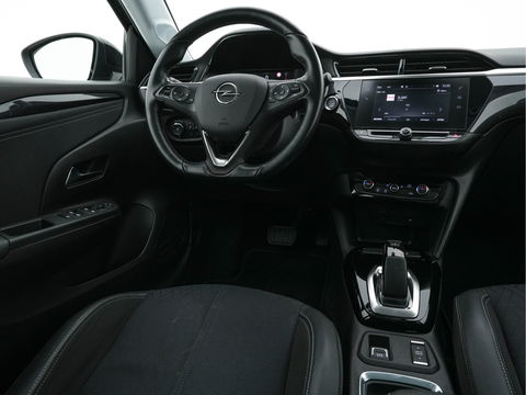 Opel CORSA-E Elegance 50 kWh [ 3-Fase ] (INCL-BTW) Aut. *FULL-LED | DIGI-COCKPIT | LEATHER-MICROFIBRE | CARPLAY | ECC | KEYLESS | CRUISE | DAB | LANE-ASSIST | PDC | SPORT-SEATS | 16"ALU*