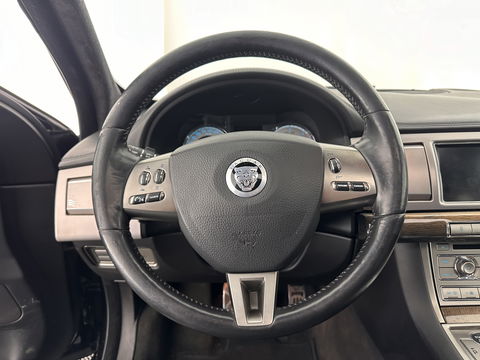 Jaguar XF 3.0D S 275 Pace 75 Anniversary Aut. *PANO | FULL-LEATHER | BI-XENON | BLINDSPOT | NAVI-FULLMAP | SPORT-SEATS  | ECC | SHIFT-PADDLES | KEYLESS | PDC | MEMORY-PACK | CRUISE | 20''ALU*
