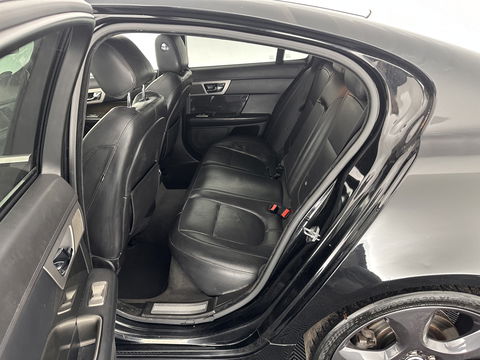 Jaguar XF 3.0D S 275 Pace 75 Anniversary Aut. *PANO | FULL-LEATHER | BI-XENON | BLINDSPOT | NAVI-FULLMAP | SPORT-SEATS  | ECC | SHIFT-PADDLES | KEYLESS | PDC | MEMORY-PACK | CRUISE | 20''ALU*