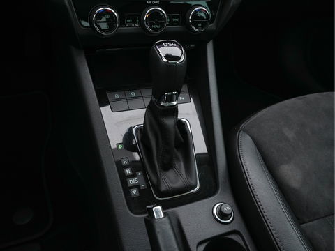 Škoda Octavia 1.0 TSI Greentech Style Business Aut. *FULL-LED | LEATHER-ALCANTARA | NAVI-FULLMAP | CANTON-AUDIO | KEYLESS | DAB | COMFORT-SEATS | ECC | HEATED-SEATS | PARKPILOT | SHIFT-PADDLES | CRUISE | 18"ALU*