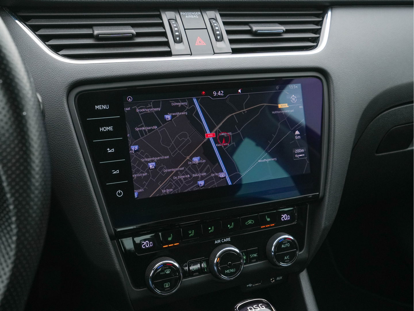 Škoda Octavia 1.0 TSI Greentech Style Business Aut. *FULL-LED | LEATHER-ALCANTARA | NAVI-FULLMAP | CANTON-AUDIO | KEYLESS | DAB | COMFORT-SEATS | ECC | HEATED-SEATS | PARKPILOT | SHIFT-PADDLES | CRUISE | 18"ALU*
