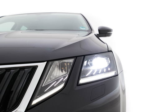 Škoda Octavia 1.0 TSI Greentech Style Business Aut. *FULL-LED | LEATHER-ALCANTARA | NAVI-FULLMAP | CANTON-AUDIO | KEYLESS | DAB | COMFORT-SEATS | ECC | HEATED-SEATS | PARKPILOT | SHIFT-PADDLES | CRUISE | 18"ALU*