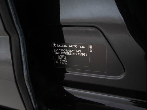 Škoda Octavia 1.0 TSI Greentech Style Business Aut. *FULL-LED | LEATHER-ALCANTARA | NAVI-FULLMAP | CANTON-AUDIO | KEYLESS | DAB | COMFORT-SEATS | ECC | HEATED-SEATS | PARKPILOT | SHIFT-PADDLES | CRUISE | 18"ALU*