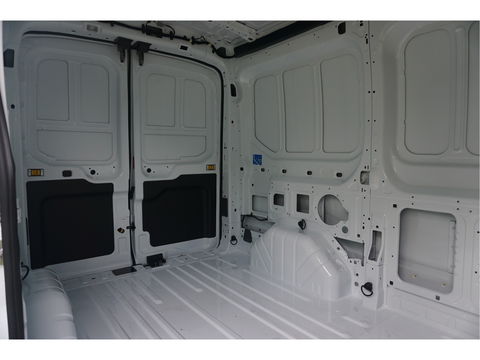 Ford Transit 350M 130PK L2H2 BPM VRIJ!! Airco, Navi, Camera, Trekhaak!! NR. B01*