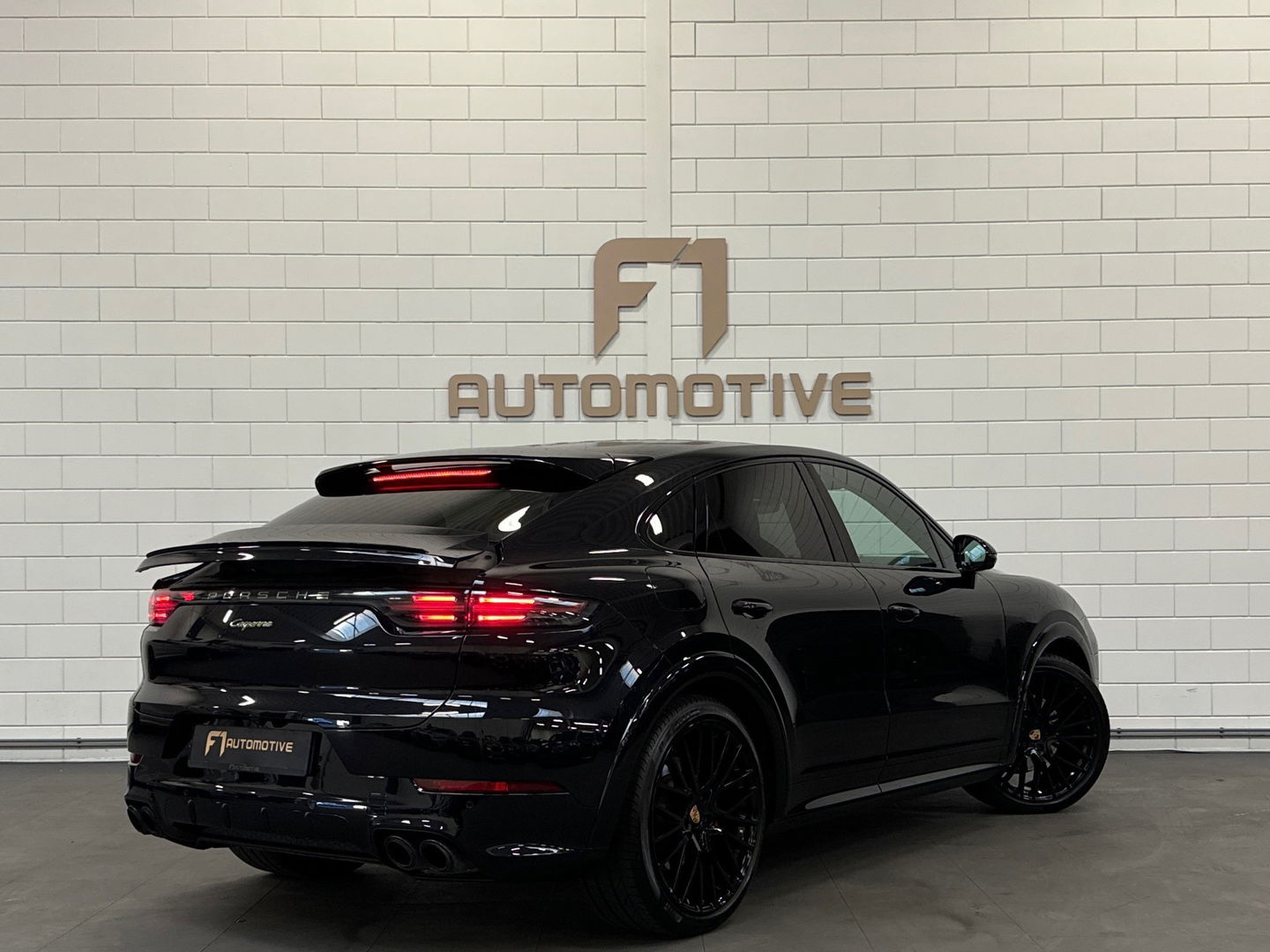 Porsche Cayenne Coupé 3.0 E-Hybrid Pano|Sportdesign|BOSE|VOL