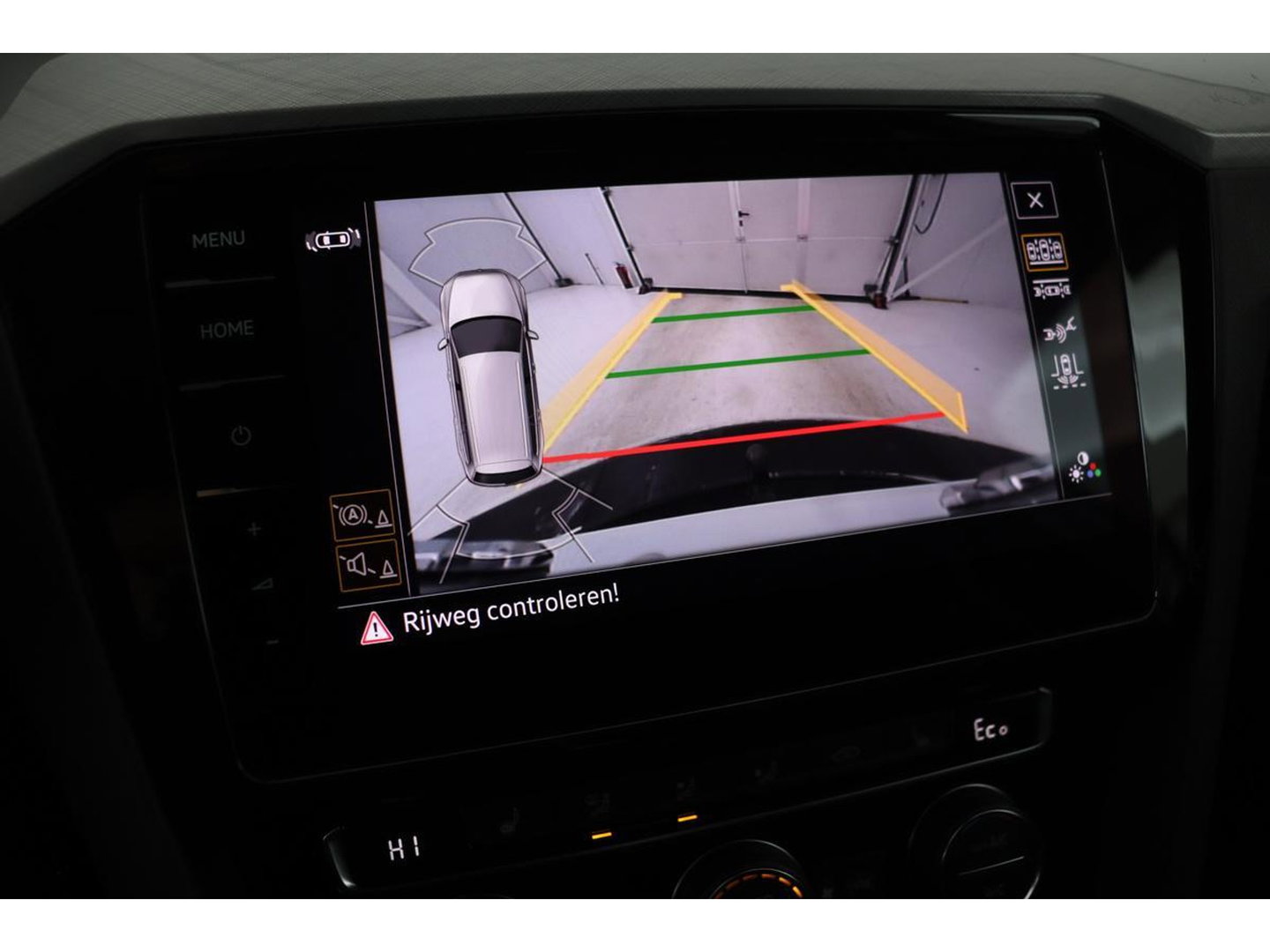 Volkswagen Passat 1.4 TSI PHEV GTE | Trekhaak | Stoelverwarming | Camera | Massage | Carplay | Adaptive cruise | Side Assist | Matrix LED | Park Assist | Navigatie | Virtual Cockpit