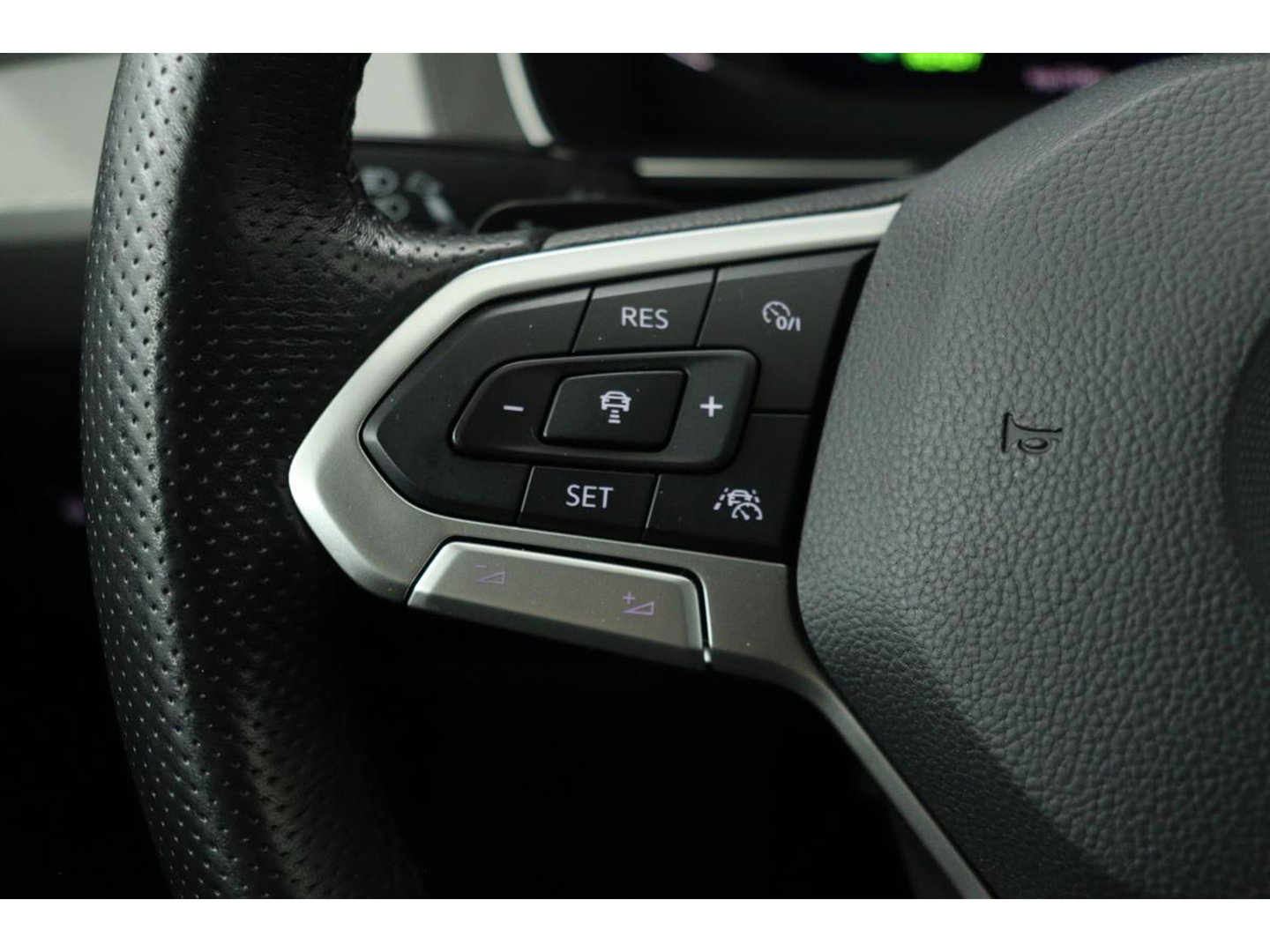 Volkswagen Passat 1.4 TSI PHEV GTE | Trekhaak | Stoelverwarming | Camera | Massage | Carplay | Adaptive cruise | Side Assist | Matrix LED | Park Assist | Navigatie | Virtual Cockpit