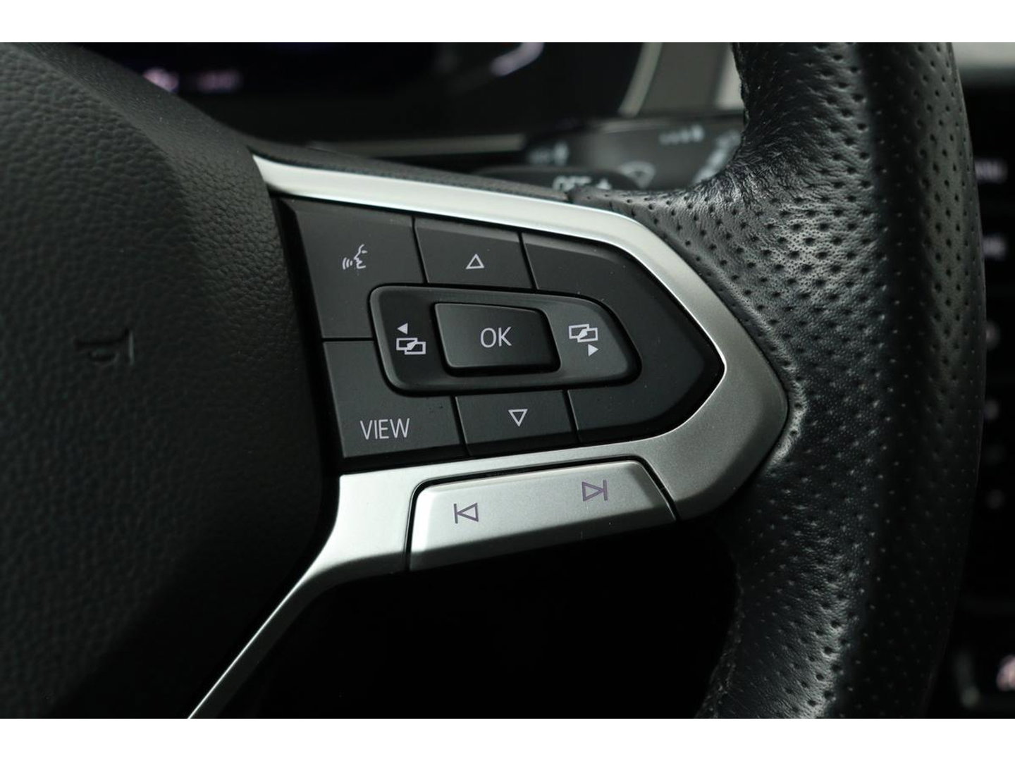 Volkswagen Passat 1.4 TSI PHEV GTE | Trekhaak | Stoelverwarming | Camera | Massage | Carplay | Adaptive cruise | Side Assist | Matrix LED | Park Assist | Navigatie | Virtual Cockpit