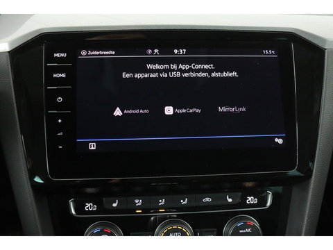 Volkswagen Passat 1.4 TSI PHEV GTE | Trekhaak | Stoelverwarming | Camera | Massage | Carplay | Adaptive cruise | Side Assist | Matrix LED | Park Assist | Navigatie | Virtual Cockpit