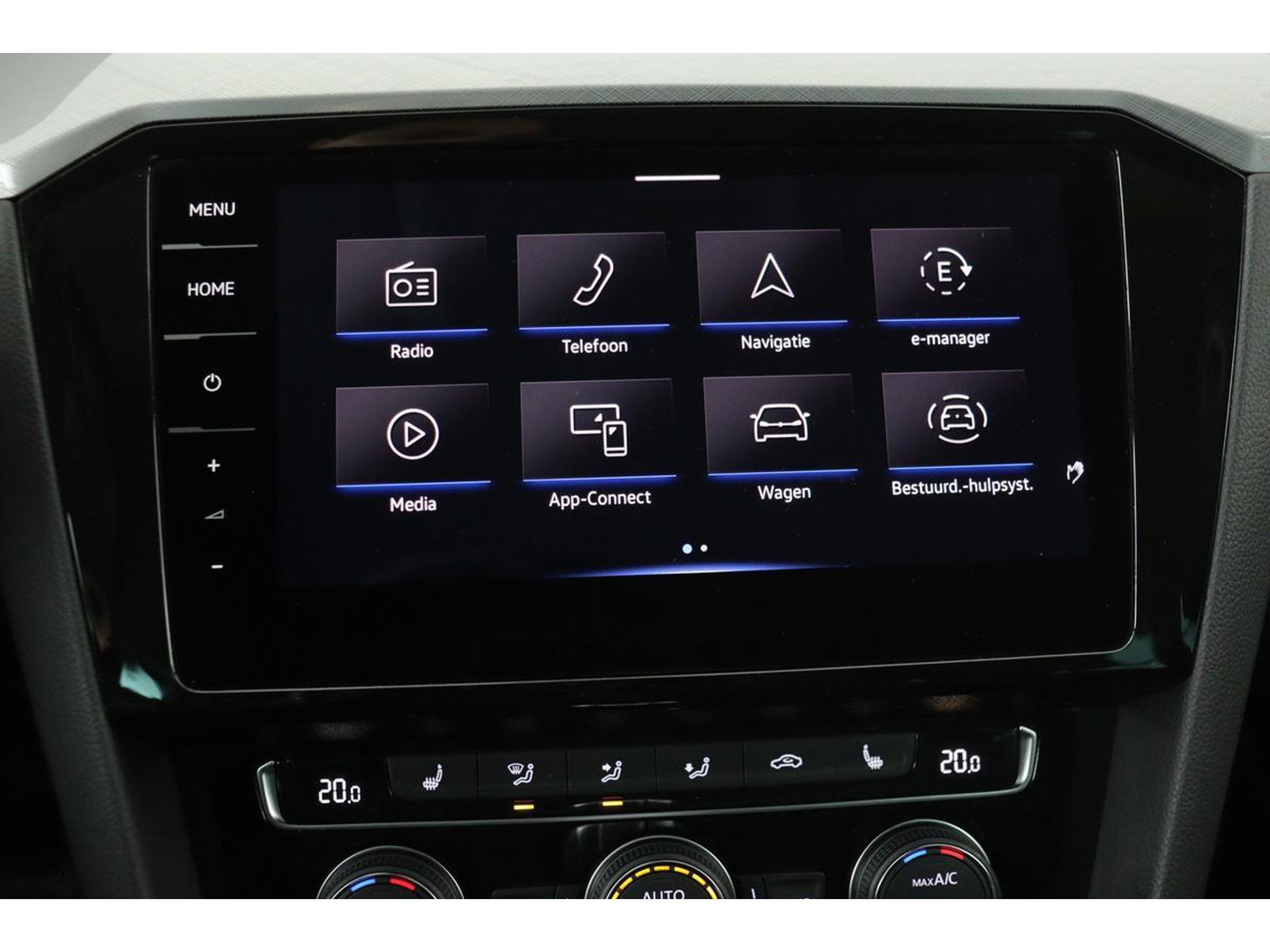 Volkswagen Passat 1.4 TSI PHEV GTE | Trekhaak | Stoelverwarming | Camera | Massage | Carplay | Adaptive cruise | Side Assist | Matrix LED | Park Assist | Navigatie | Virtual Cockpit