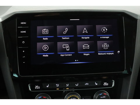 Volkswagen Passat 1.4 TSI PHEV GTE | Trekhaak | Stoelverwarming | Camera | Massage | Carplay | Adaptive cruise | Side Assist | Matrix LED | Park Assist | Navigatie | Virtual Cockpit