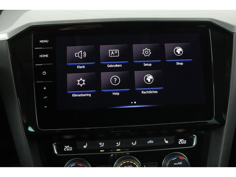 Volkswagen Passat 1.4 TSI PHEV GTE | Trekhaak | Stoelverwarming | Camera | Massage | Carplay | Adaptive cruise | Side Assist | Matrix LED | Park Assist | Navigatie | Virtual Cockpit