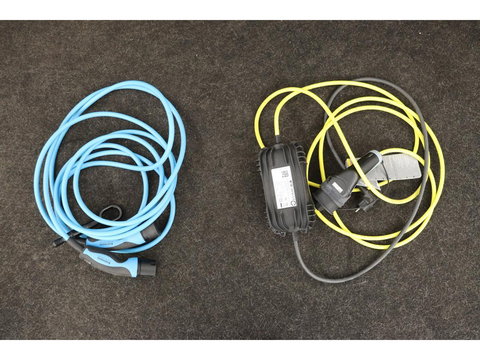 Volkswagen Passat 1.4 TSI PHEV GTE | Trekhaak | Stoelverwarming | Camera | Massage | Carplay | Adaptive cruise | Side Assist | Matrix LED | Park Assist | Navigatie | Virtual Cockpit