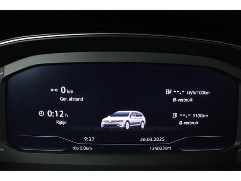 Volkswagen Passat 1.4 TSI PHEV GTE | Trekhaak | Stoelverwarming | Camera | Massage | Carplay | Adaptive cruise | Side Assist | Matrix LED | Park Assist | Navigatie | Virtual Cockpit