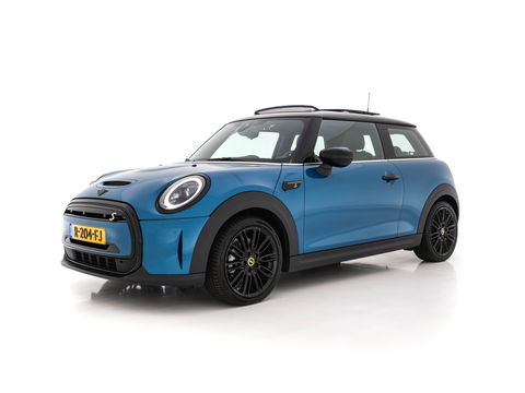 MINI Mini Electric Classic Premium Plus-Pack 33 kWh [ 3-Fase ] (INCL-BTW) Aut. *PANO | FULL-LEATHER | FULL-LED | HARMAN/KARDON-AUDIO | KEYLESS | CAMERA | SPORT-SEATS | NAVI-FULLMAP  | ECC | AMBIENT-LIGHT | DAB | DIGI-COCKPIT | PDC | 17"ALU*