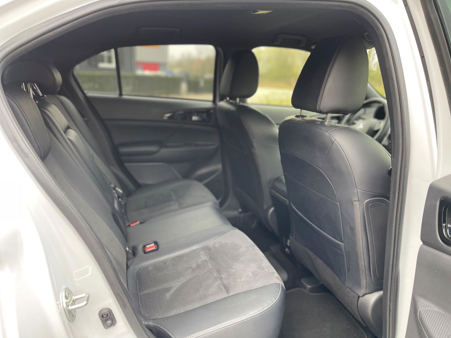 Mitsubishi Eclipse Cross 2.4 PHEV Plug-in Hybride Intense+ Navigatie Camera Trekhaak
