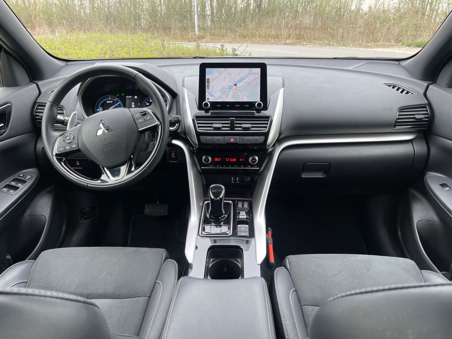 Mitsubishi Eclipse Cross 2.4 PHEV Plug-in Hybride Intense+ Navigatie Camera Trekhaak