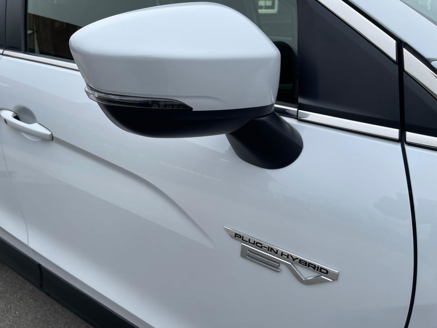 Mitsubishi Eclipse Cross 2.4 PHEV Plug-in Hybride Intense+ Navigatie Camera Trekhaak