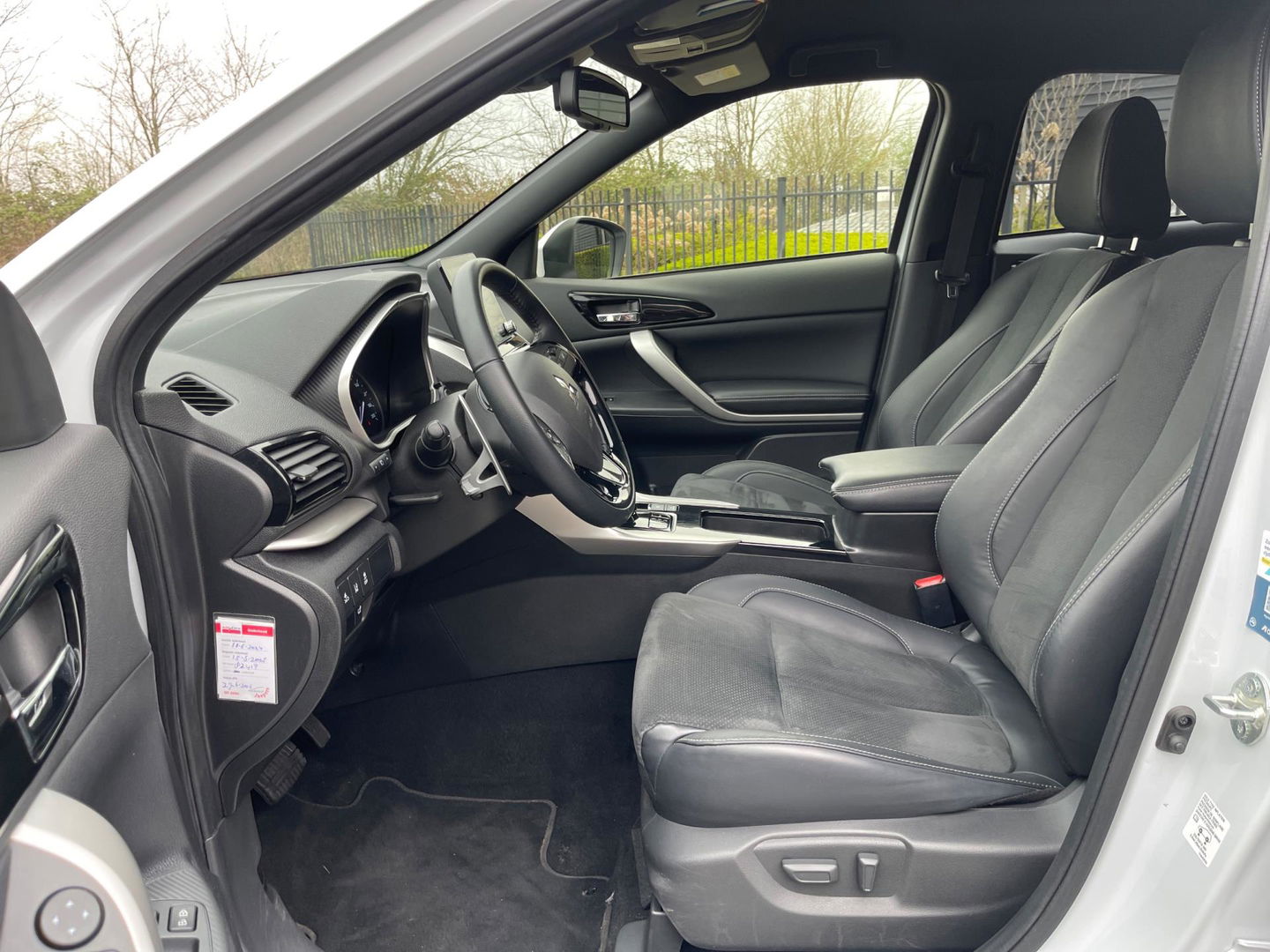Mitsubishi Eclipse Cross 2.4 PHEV Plug-in Hybride Intense+ Navigatie Camera Trekhaak
