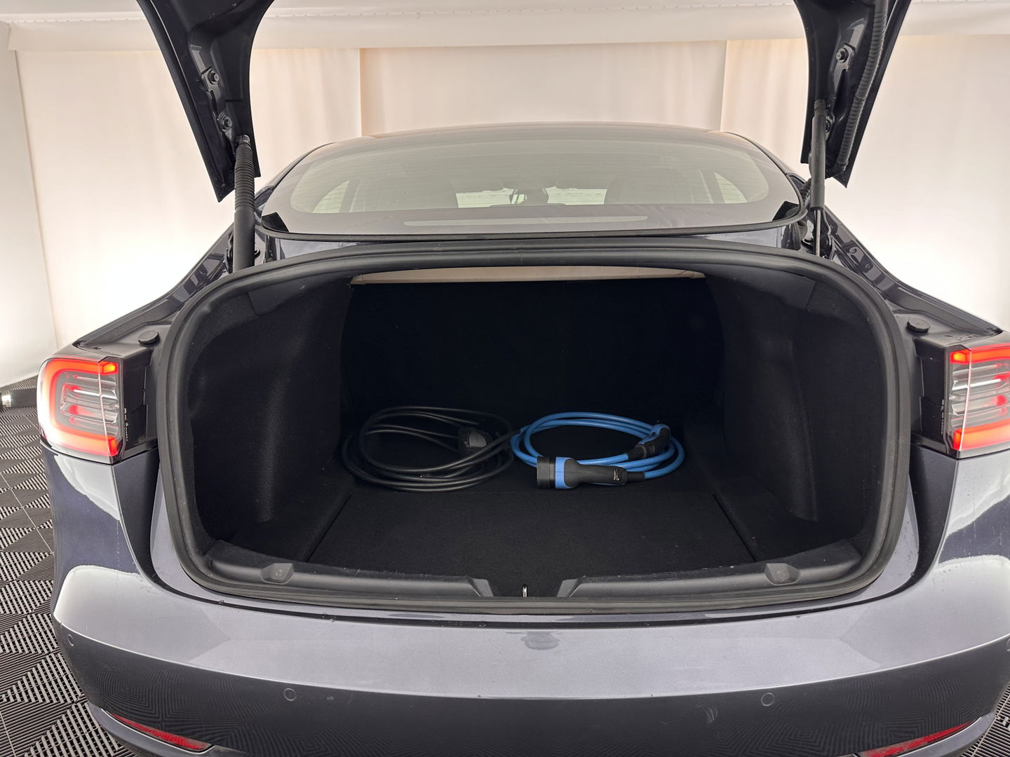 Tesla Model 3 Performance AWD 75 kWh  [ 3-Fase ] (INCL-BTW) Aut. *HEATPUMP | PANO | AUTO-PILOT | NAPPA-LEATHER | KEYLESS | FULL-LED | MEMORY-PACK | SURROUND-VIEW | DAB | DIGI-COCKPIT | LANE-ASSIST | COMFORT-SEATS | 20"ALU*