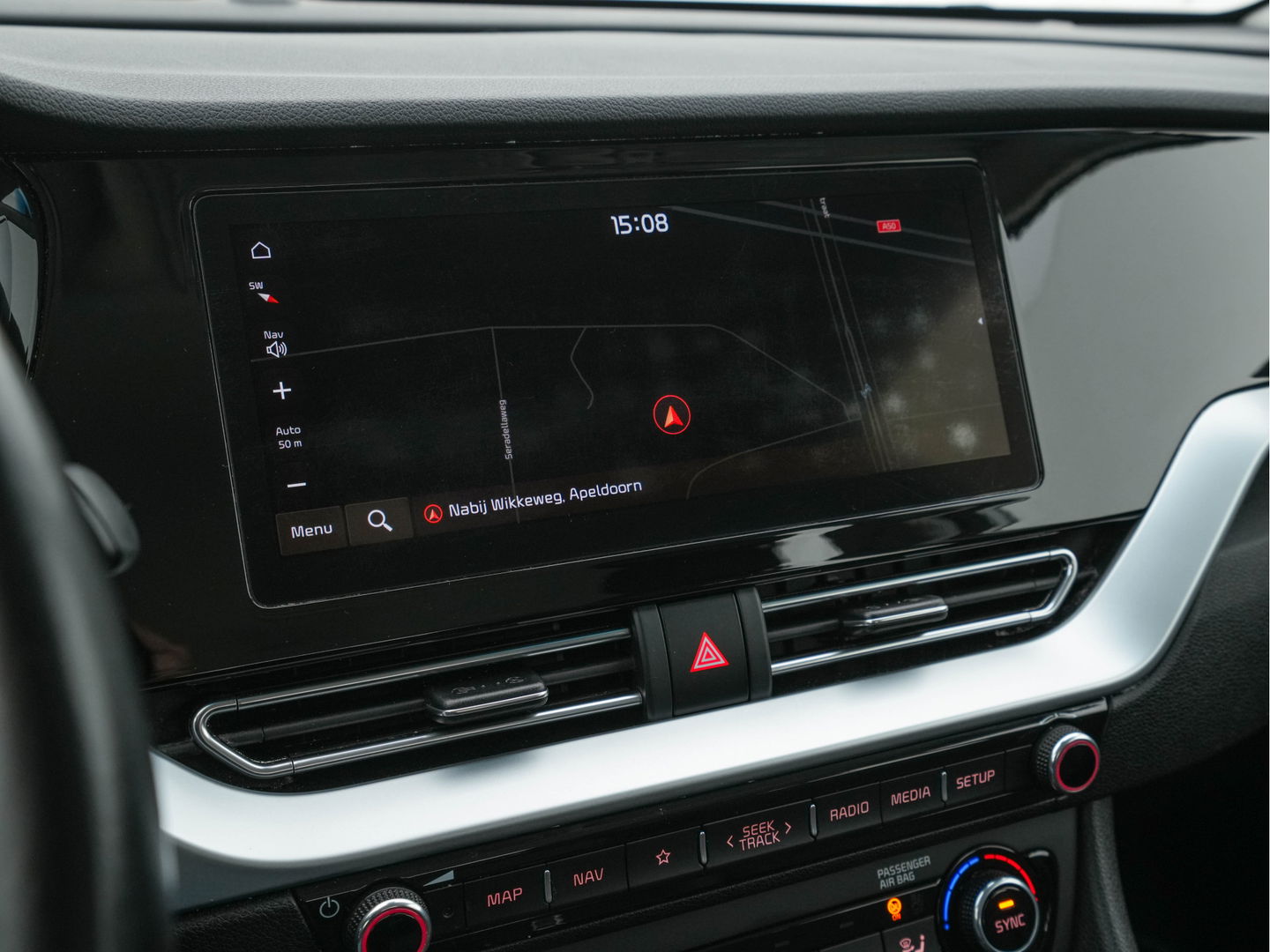 Kia Niro 1.6 GDi Hybrid DynamicLine (INCL-BTW) Aut. *NAVI-FULLMAP | KEYLESS | ADAPTIVE-CRUISE | 1/2-LEATHER | CAMERA | ECC | PDC | LANE-ASSIST | COMFORT-SEATS  | SHIFT-PADDLES | CARPLAY | TOWBAR | 16"ALU*