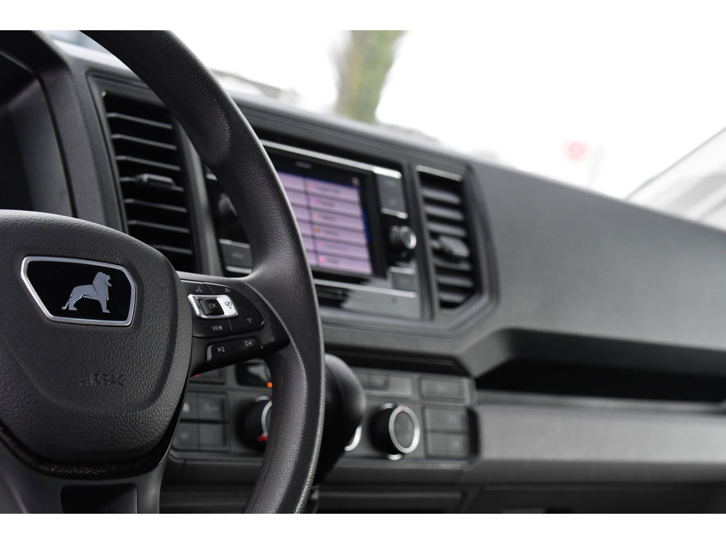 MAN TGE 35 2.0 L3H2 Black & White Edition Adaptieve Cruise, Camera, Carplay, 177PK, LED, Sensoren, Trekhaak, Stoelverwarming, UNIEK!