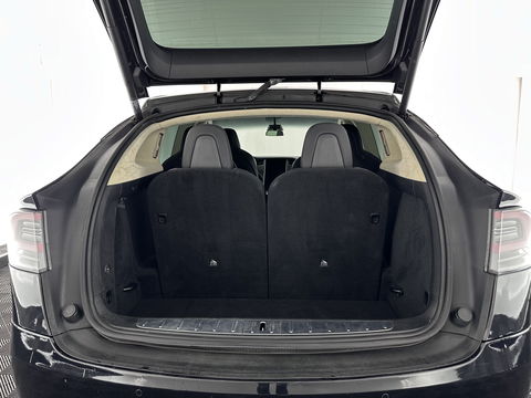 Tesla Model X 100D AWD [ 6-pers ] [ 3-Fase ] Aut. *PANO | AUTO-PILOT | TOWBAR | AIR-SUSPENSION | FULL-LED | NAPPA-SOFT-LEATHER | KEYLESS | APP.CONNECT | CRUISE | DAB | LANE-ASSIST | DIGI-COCKPIT | SURROUND-VIEW | COMFORT-SEATS | 20"ALU*