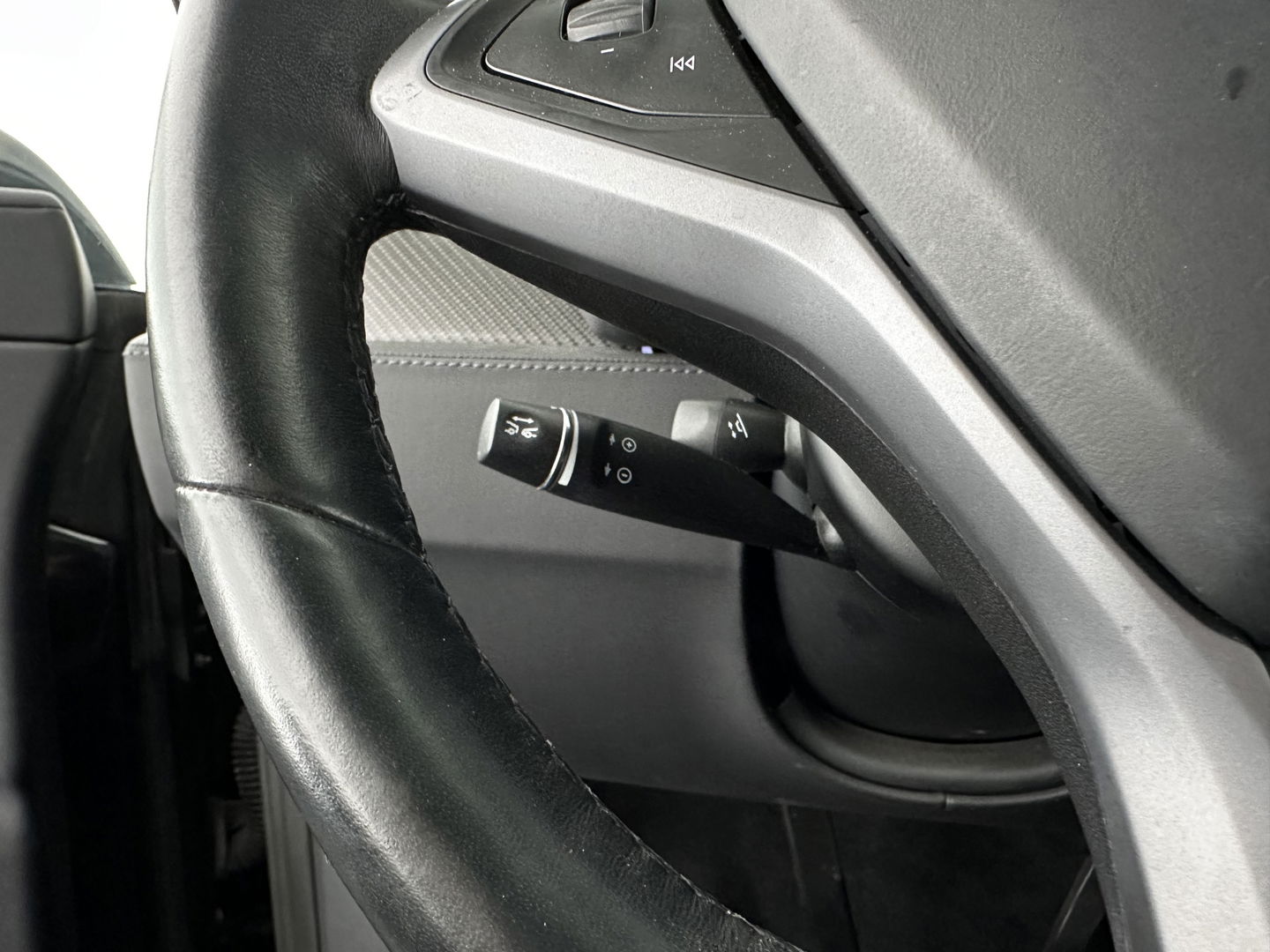 Tesla Model X 100D AWD [ 6-pers ] [ 3-Fase ] Aut. *PANO | AUTO-PILOT | TOWBAR | AIR-SUSPENSION | FULL-LED | NAPPA-SOFT-LEATHER | KEYLESS | APP.CONNECT | CRUISE | DAB | LANE-ASSIST | DIGI-COCKPIT | SURROUND-VIEW | COMFORT-SEATS | 20"ALU*