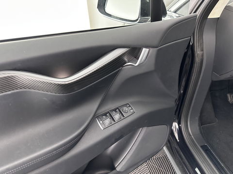 Tesla Model X 100D AWD [ 6-pers ] [ 3-Fase ] Aut. *PANO | AUTO-PILOT | TOWBAR | AIR-SUSPENSION | FULL-LED | NAPPA-SOFT-LEATHER | KEYLESS | APP.CONNECT | CRUISE | DAB | LANE-ASSIST | DIGI-COCKPIT | SURROUND-VIEW | COMFORT-SEATS | 20"ALU*
