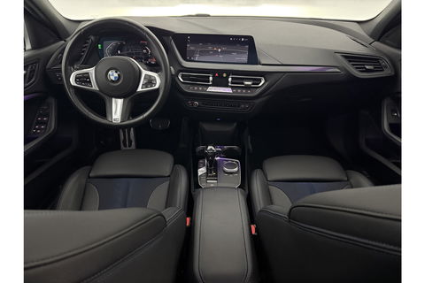 BMW 1-serie 118i M-Sport 141PK  Pano Carplay Sfeer Virtual LED Clima Camera Cruise Navi Memory-Seat PDC 17"LMV