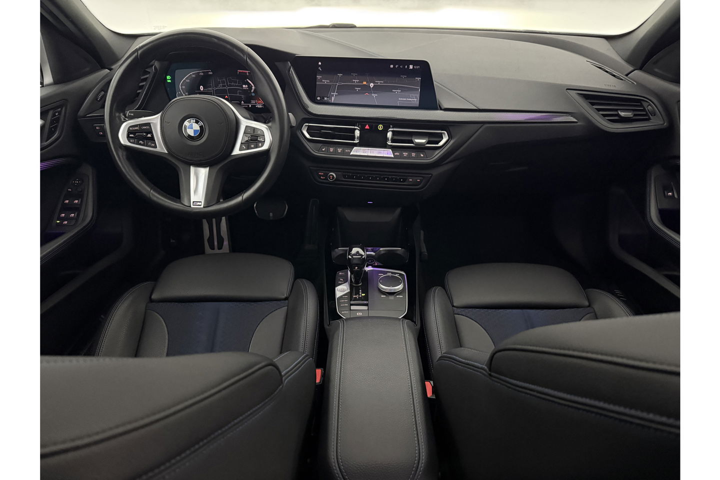 BMW 1-serie 118i M-Sport 141PK  Pano Carplay Sfeer Virtual LED Clima Camera Cruise Navi Memory-Seat PDC 17"LMV
