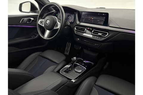 BMW 1-serie 118i M-Sport 141PK  Pano Carplay Sfeer Virtual LED Clima Camera Cruise Navi Memory-Seat PDC 17"LMV