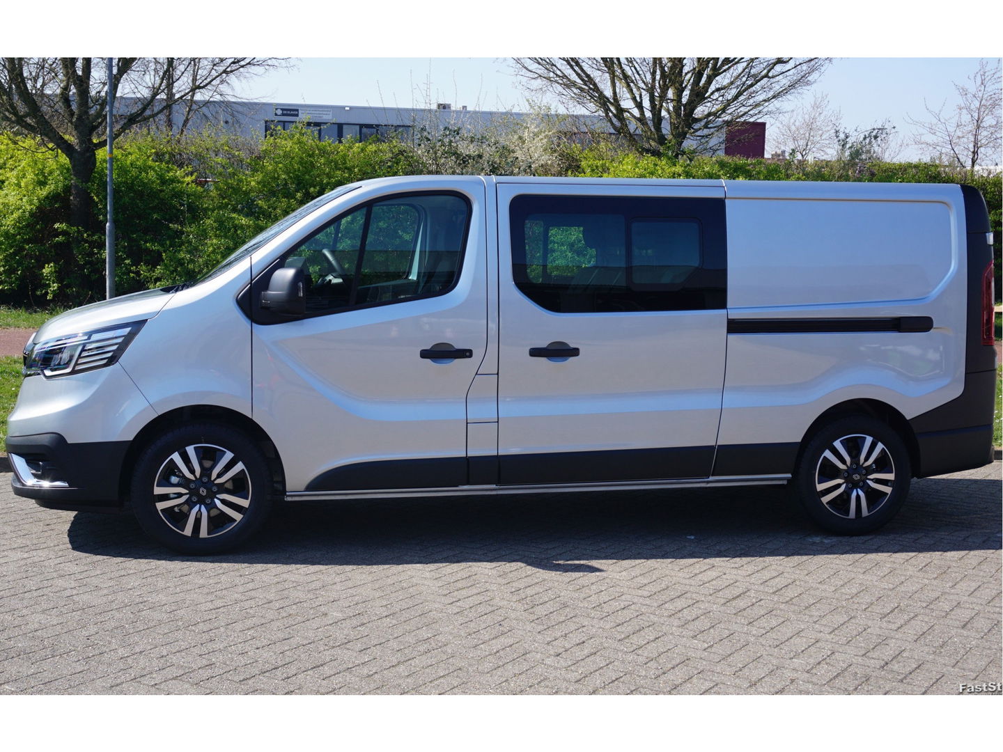 Renault Trafic 170PK L2H1 DC EDC AUT BPM VRIJ!! Navi, Climate, Cruise, LED 17' LM Velg!! NR. 606