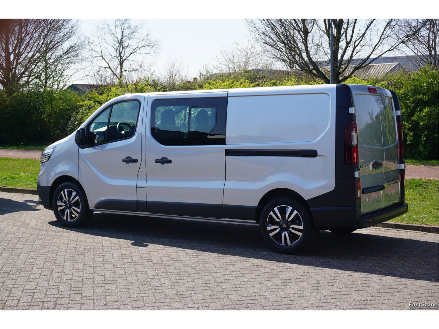Renault Trafic 170PK L2H1 DC EDC AUT BPM VRIJ!! Navi, Climate, Cruise, LED 17' LM Velg!! NR. 606