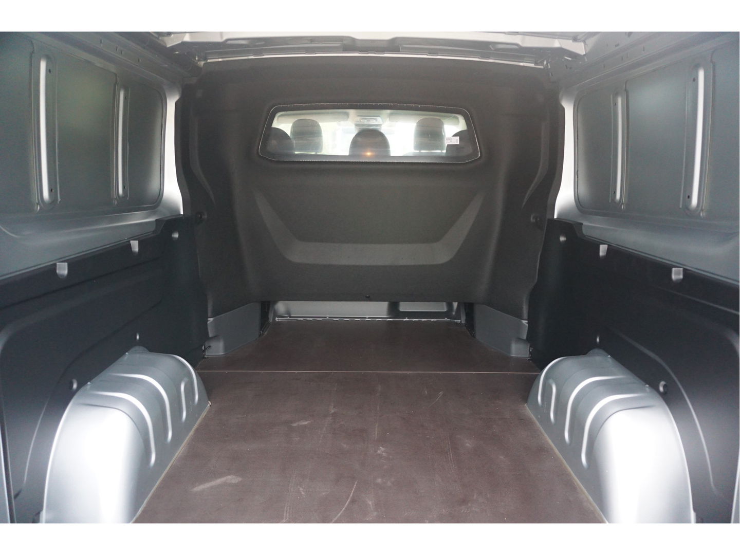 Renault Trafic 170PK L2H1 DC EDC AUT BPM VRIJ!! Navi, Climate, Cruise, LED 17' LM Velg!! NR. 606