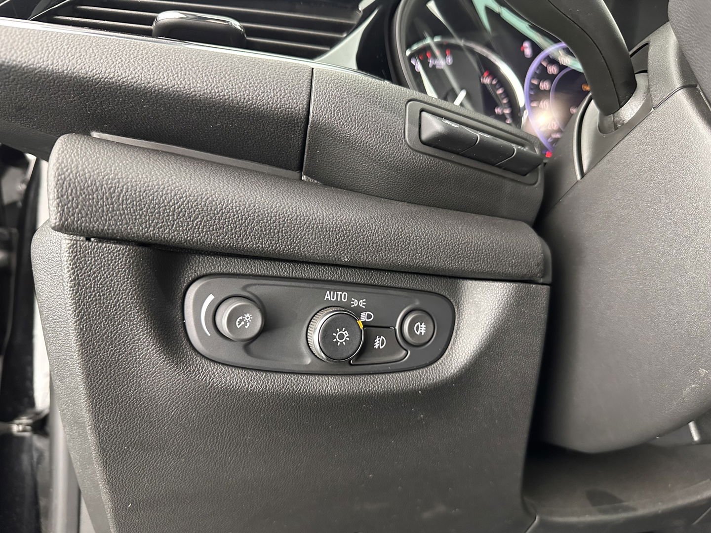 Opel Insignia Sports Tourer 2.0 Turbo GS-Sport-Line Aut. *FULL-LEATHER | BOSE-SOUND | HEAD-UP | ADAPT.CRUISE | FULL-LED | MEMORY-PACK | SPORT/HEATED/COOLED/MASSAGE-SEATS  | NAVI-FULLMAP | GREY-WRAPPED | KEYLESS | CAMERA | CARPLAY | LANE-ASSIST