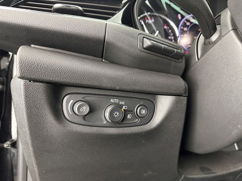 Opel Insignia Sports Tourer 2.0 Turbo GS-Sport-Line Aut. *FULL-LEATHER | BOSE-SOUND | HEAD-UP | ADAPT.CRUISE | FULL-LED | MEMORY-PACK | SPORT/HEATED/COOLED/MASSAGE-SEATS  | NAVI-FULLMAP | GREY-WRAPPED | KEYLESS | CAMERA | CARPLAY | LANE-ASSIST