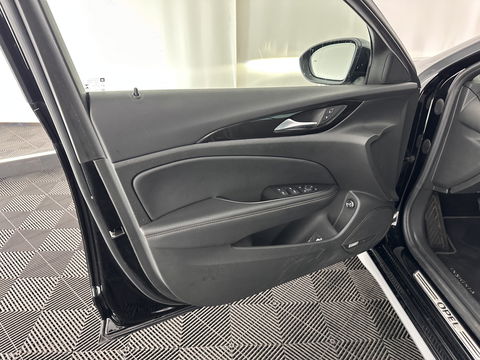 Opel Insignia Sports Tourer 2.0 Turbo GS-Sport-Line Aut. *FULL-LEATHER | BOSE-SOUND | HEAD-UP | ADAPT.CRUISE | FULL-LED | MEMORY-PACK | SPORT/HEATED/COOLED/MASSAGE-SEATS  | NAVI-FULLMAP | GREY-WRAPPED | KEYLESS | CAMERA | CARPLAY | LANE-ASSIST