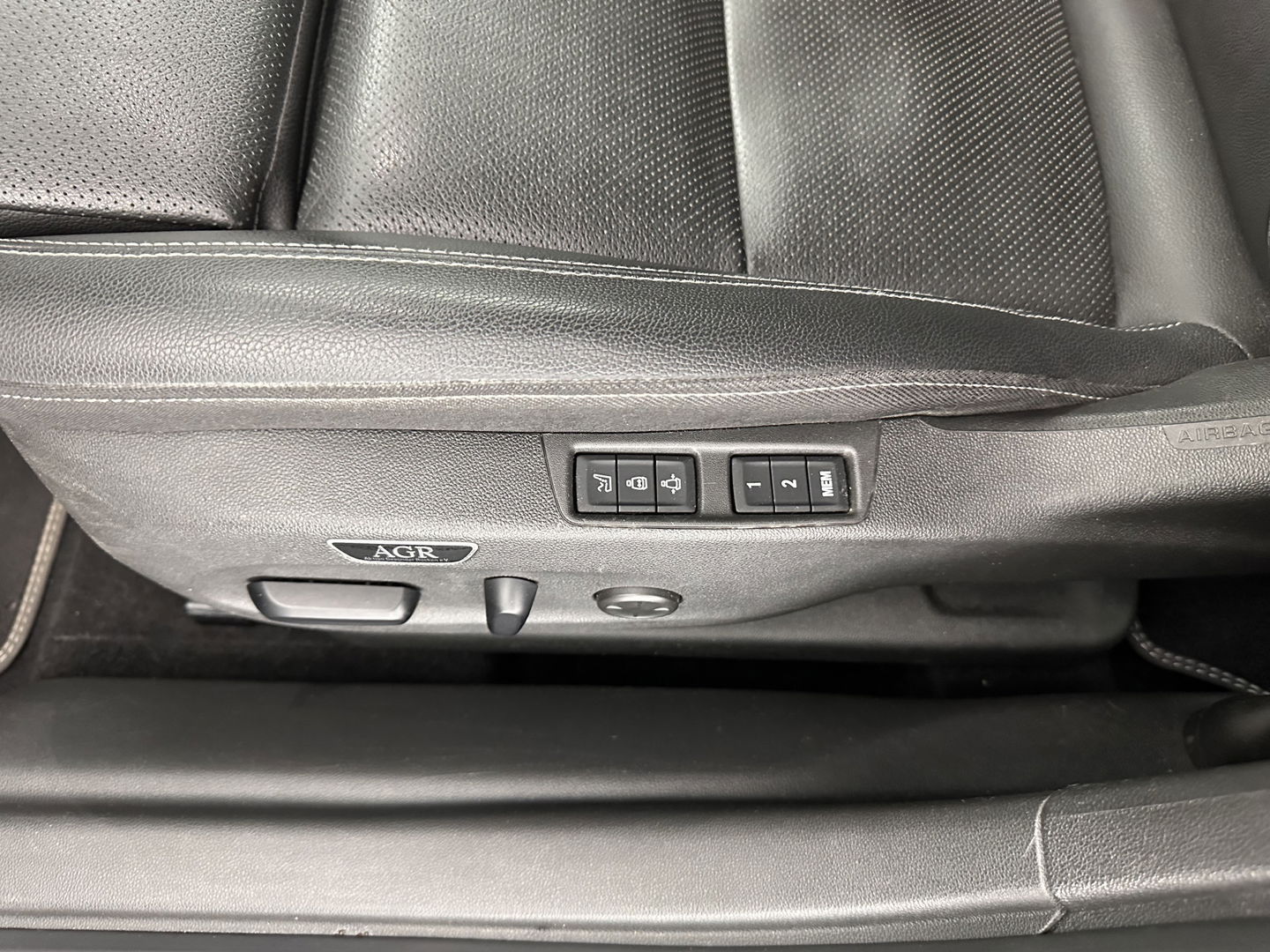 Opel Insignia Sports Tourer 2.0 Turbo GS-Sport-Line Aut. *FULL-LEATHER | BOSE-SOUND | HEAD-UP | ADAPT.CRUISE | FULL-LED | MEMORY-PACK | SPORT/HEATED/COOLED/MASSAGE-SEATS  | NAVI-FULLMAP | GREY-WRAPPED | KEYLESS | CAMERA | CARPLAY | LANE-ASSIST
