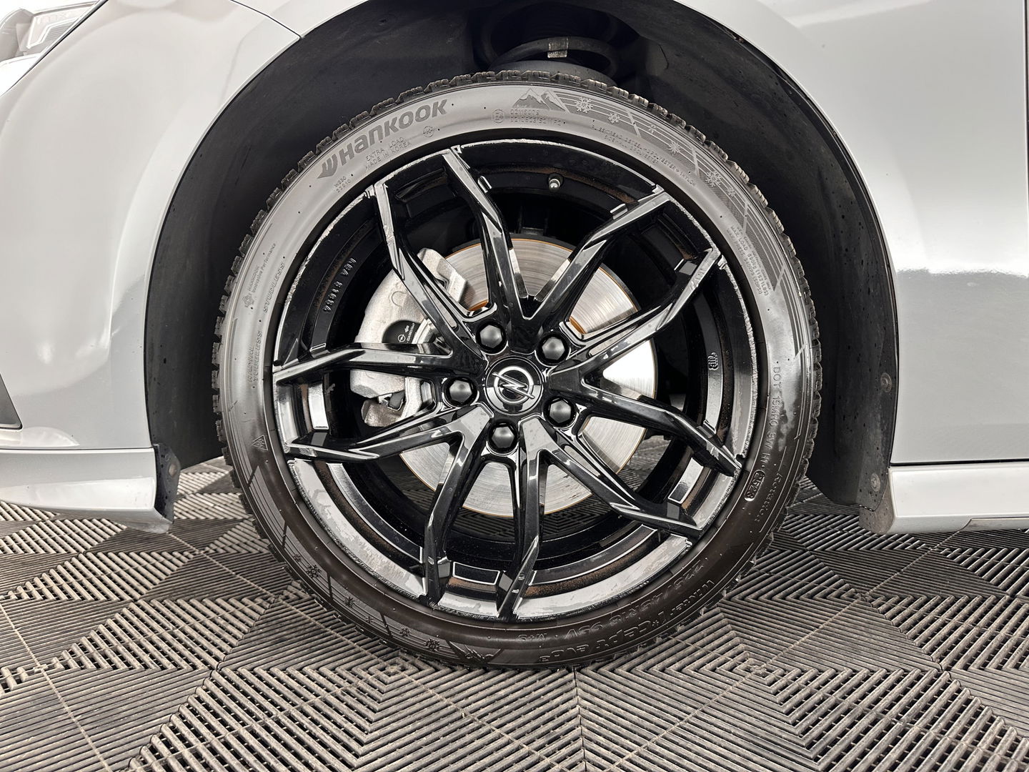 Opel Insignia Sports Tourer 2.0 Turbo GS-Sport-Line Aut. *FULL-LEATHER | BOSE-SOUND | HEAD-UP | ADAPT.CRUISE | FULL-LED | MEMORY-PACK | SPORT/HEATED/COOLED/MASSAGE-SEATS  | NAVI-FULLMAP | GREY-WRAPPED | KEYLESS | CAMERA | CARPLAY | LANE-ASSIST