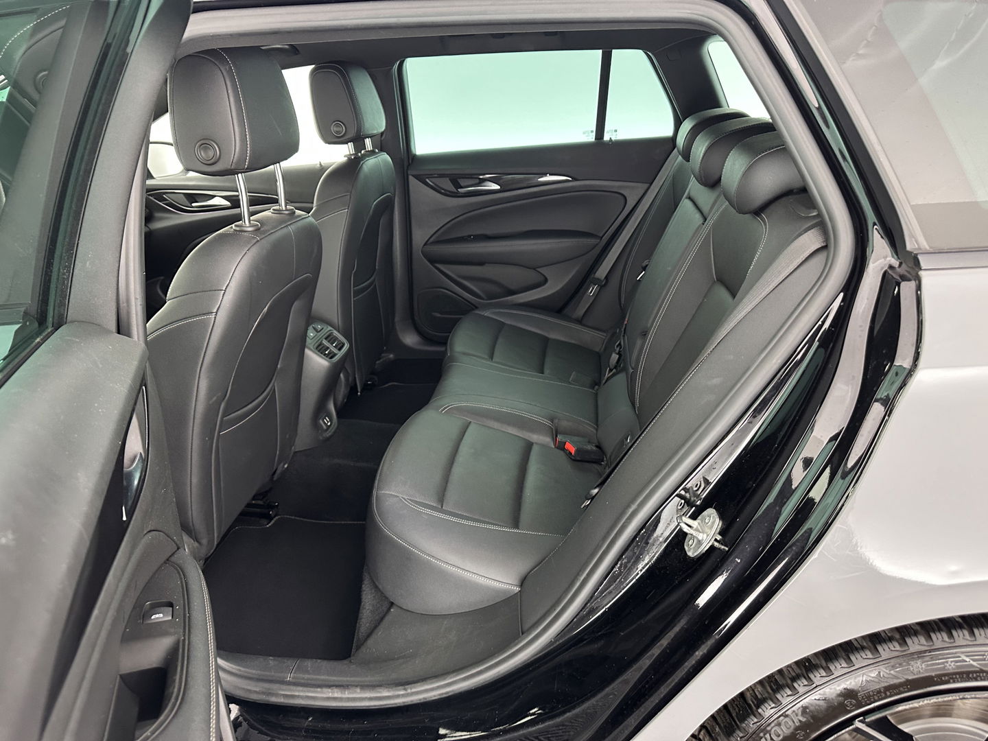 Opel Insignia Sports Tourer 2.0 Turbo GS-Sport-Line Aut. *FULL-LEATHER | BOSE-SOUND | HEAD-UP | ADAPT.CRUISE | FULL-LED | MEMORY-PACK | SPORT/HEATED/COOLED/MASSAGE-SEATS  | NAVI-FULLMAP | GREY-WRAPPED | KEYLESS | CAMERA | CARPLAY | LANE-ASSIST