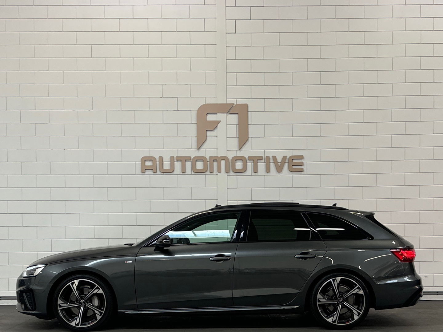 Audi A4 Avant 40 TFSI 3X S-Line|Pano|RS Seat|Keyl|B&O|Headup