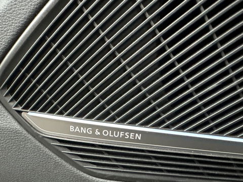 Audi A4 Avant 40 TFSI 3X S-Line|Pano|RS Seat|Keyl|B&O|Headup