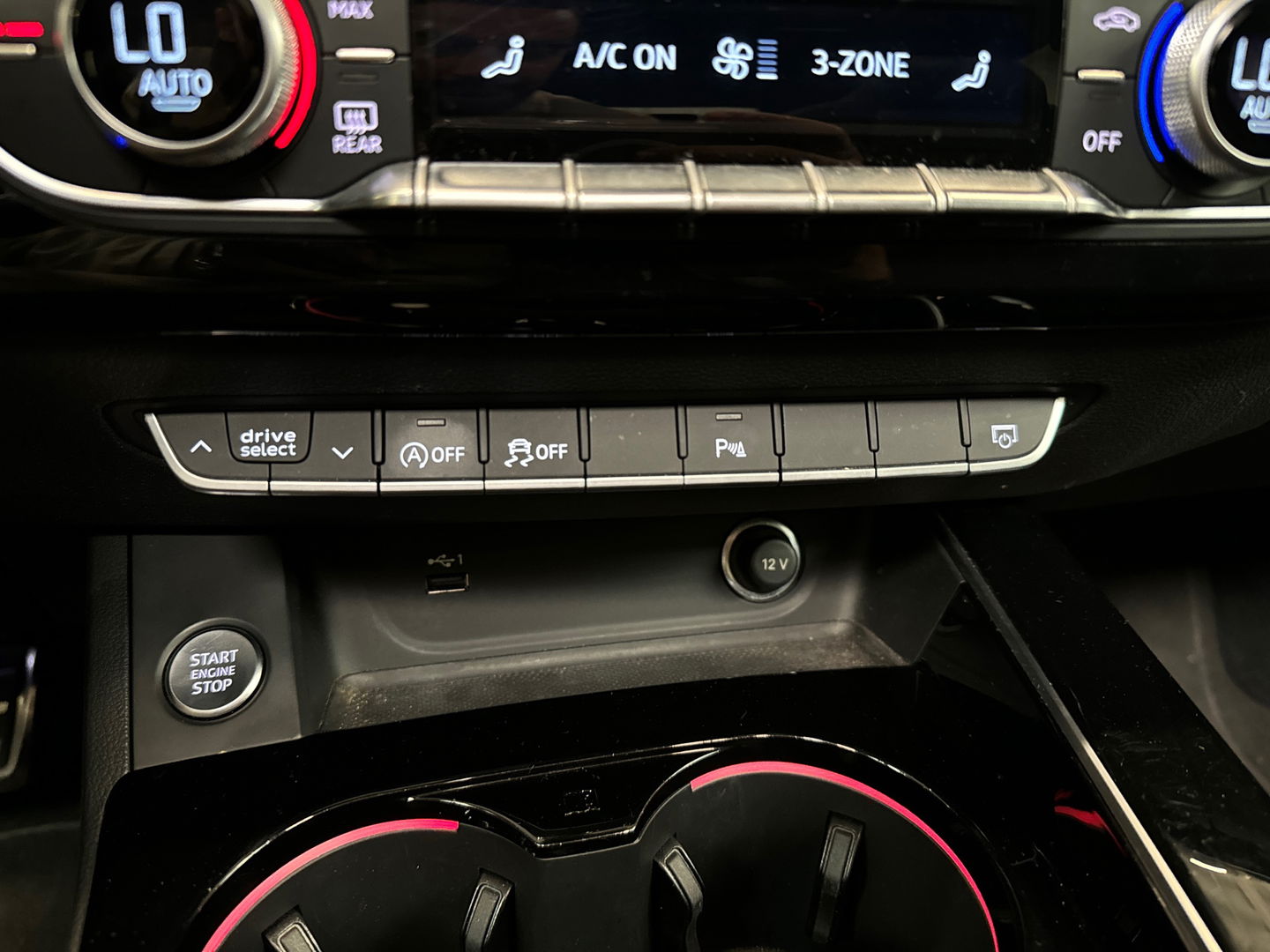 Audi A4 Avant 40 TFSI 3X S-Line|Pano|RS Seat|Keyl|B&O|Headup