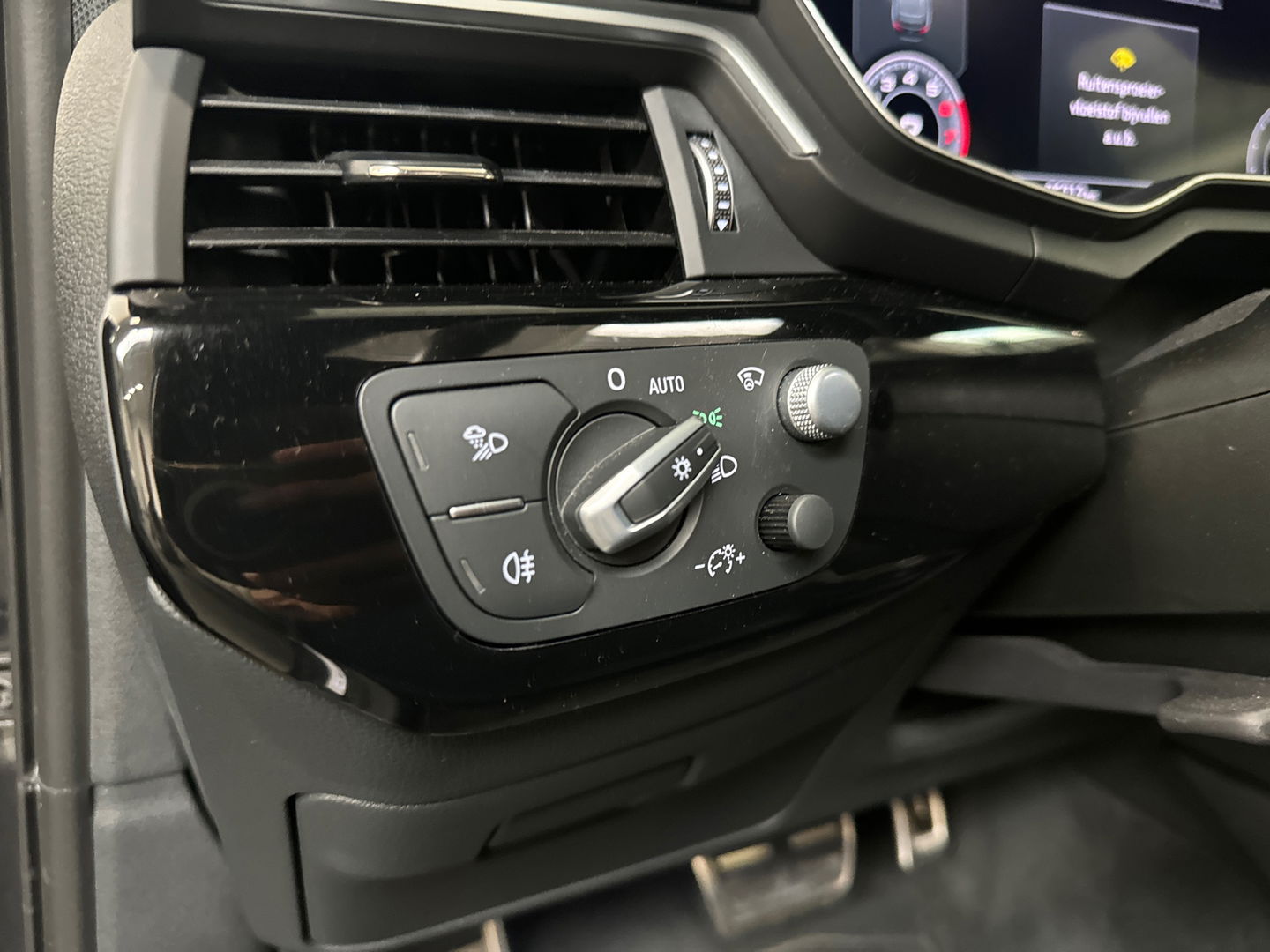 Audi A4 Avant 40 TFSI 3X S-Line|Pano|RS Seat|Keyl|B&O|Headup
