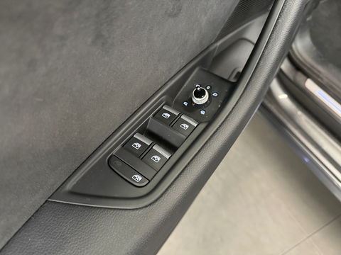 Audi A4 Avant 40 TFSI 3X S-Line|Pano|RS Seat|Keyl|B&O|Headup