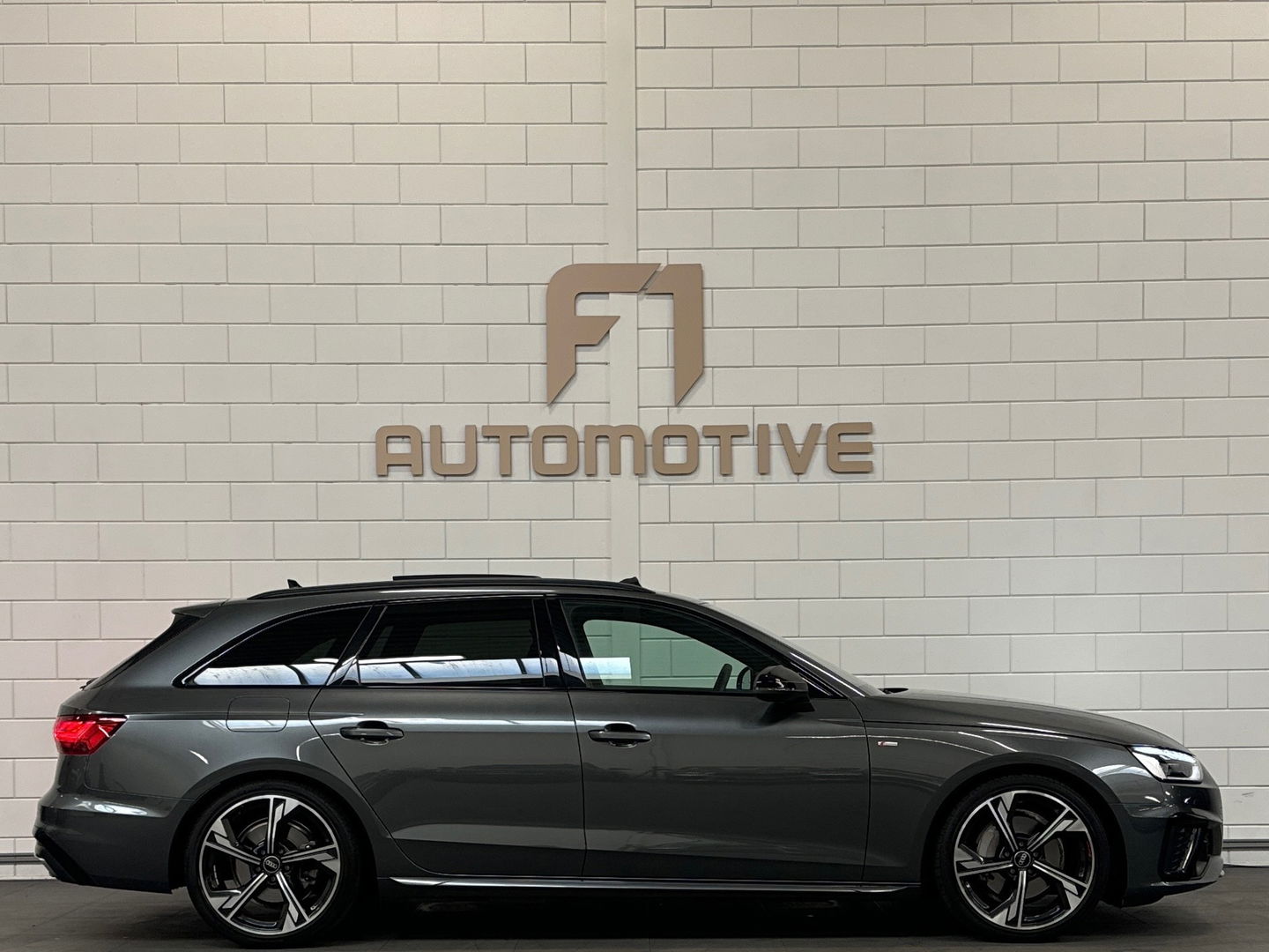 Audi A4 Avant 40 TFSI 3X S-Line|Pano|RS Seat|Keyl|B&O|Headup